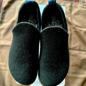 Asportuguesas Egofriendly Footwear. They are size 38 which is 7.5 in the US